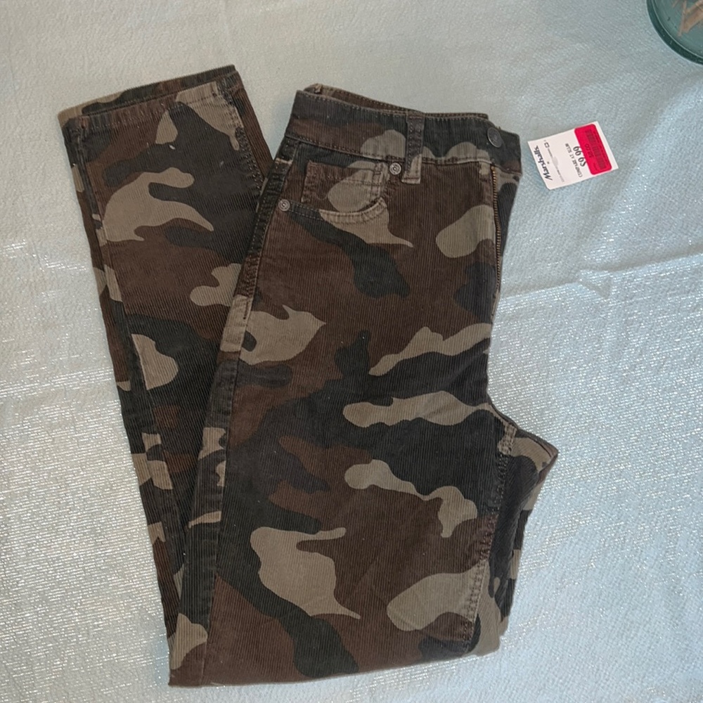 Camo corduroy skinny pants by American Eagle